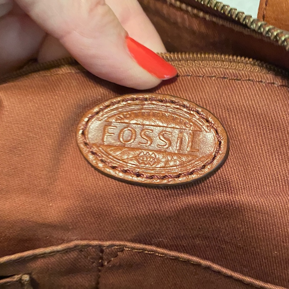 Fossil Tan Leather Shoulder Bag - Picture 8 of 17